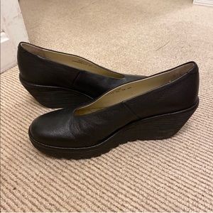 Fly London black shoe